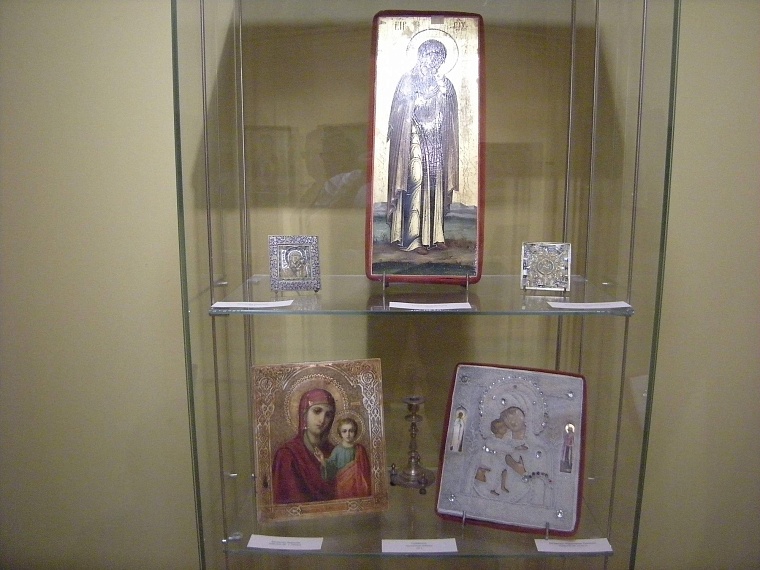 Святые покровители российской армии представлены на выставке икон