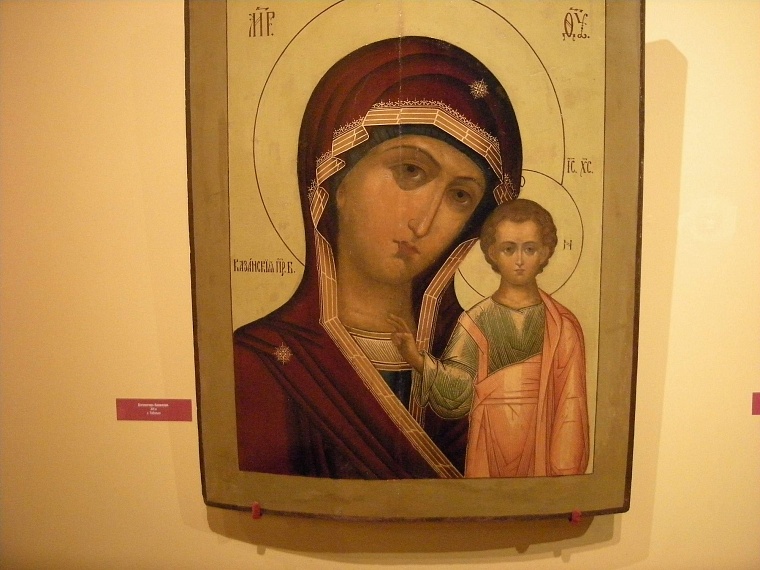 Святые покровители российской армии представлены на выставке икон