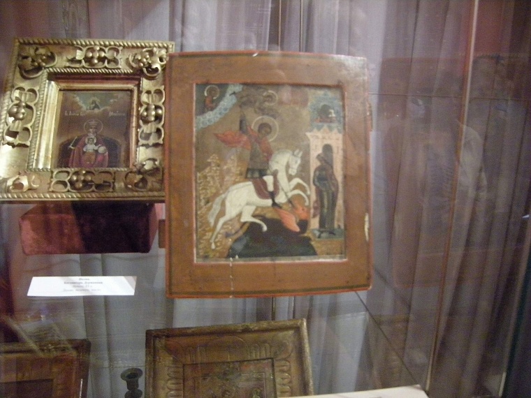 Святые покровители российской армии представлены на выставке икон