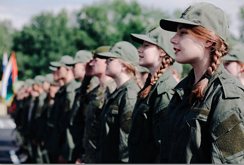 Тюменские студенты прошли военную подготовку