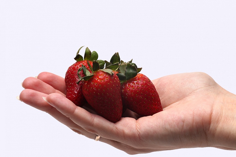 Тюменский фитнес-тренер рассказала, какие фрукты и овощи лучше сочетаются в приготовлении воды для детокса