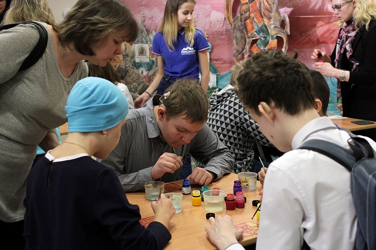 #ЛюдиКакЛюди: детей с аутизмом учат самостоятельности