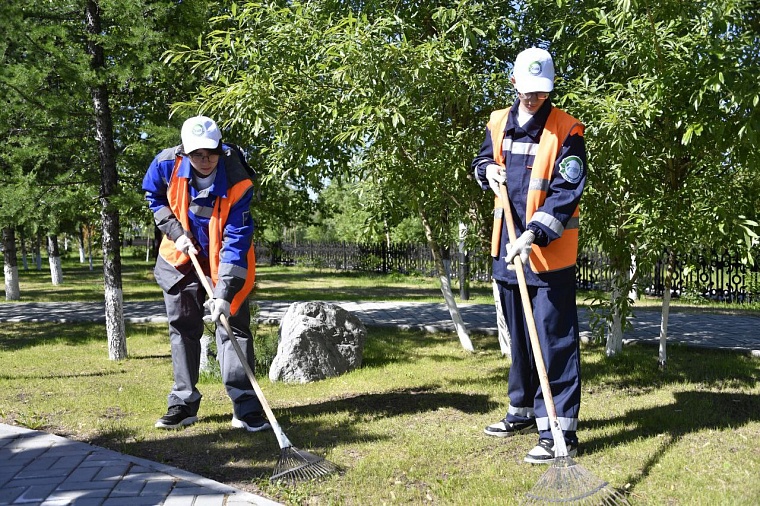 Участники третьей смены летнего трудового лагеря