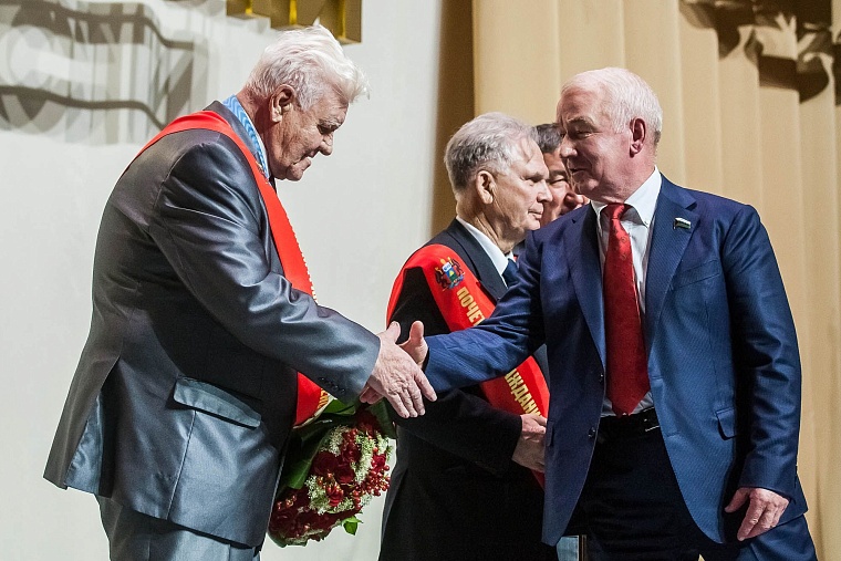 70 лет – большой праздник большой Тюменской области