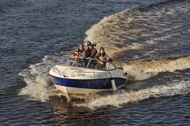 «Воронины» отправились в круиз по Волге