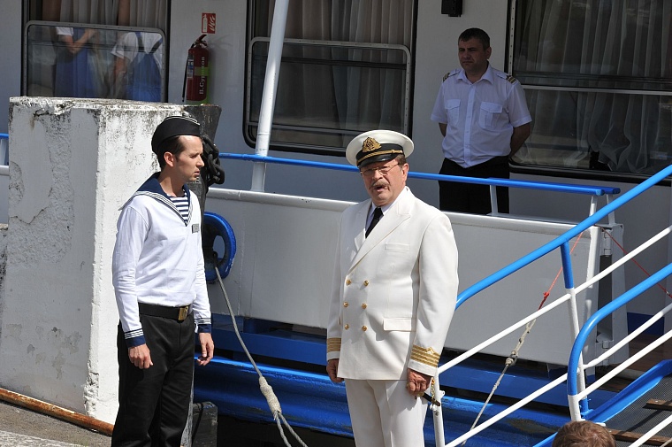 «Воронины» отправились в круиз по Волге