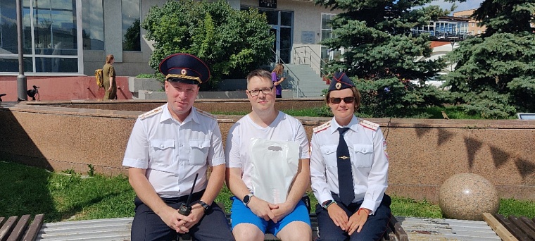 Пища для ума. Как проходит «Пикник книг» на площади Солнца