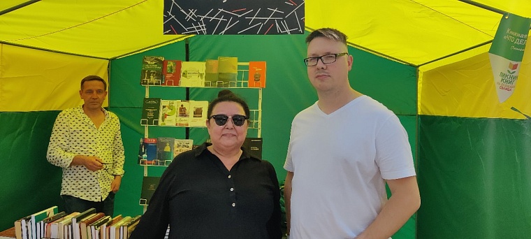 Пища для ума. Как проходит «Пикник книг» на площади Солнца