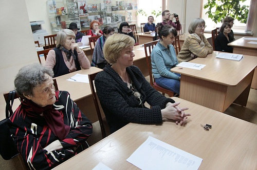 Эвилина Ризепова называет себя просто человеком, который пишет