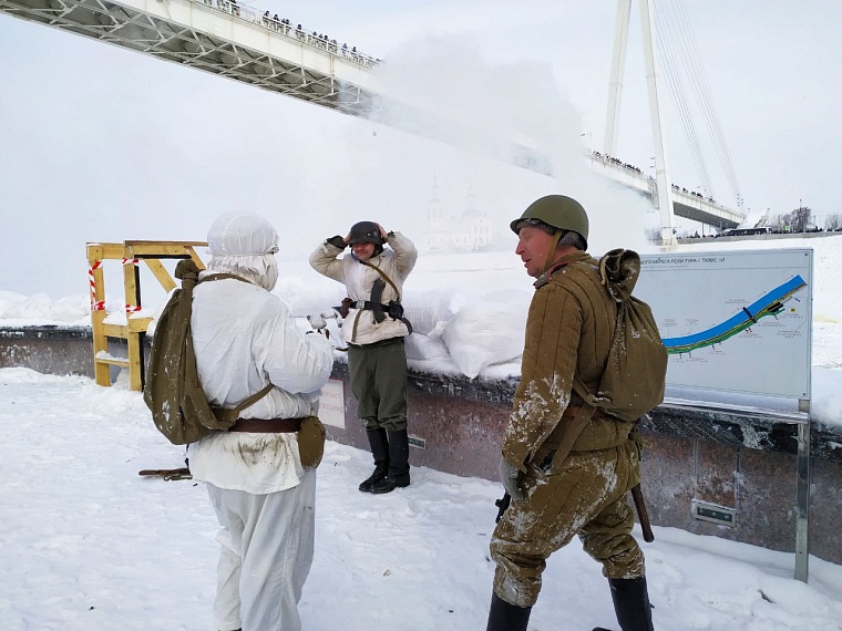 Тюменские реконструкторы прорвали блокаду Ленинграда
