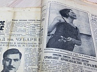 Найденные в тюменском мусоре газеты прошлого века стали жемчужиной коллекции Музея печати