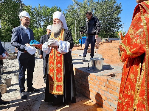 На улице Баумана в Тюмени заложили первый камень нового храма