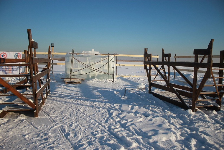 Тюменские моржи обустроят пять купелей для крещенских купаний