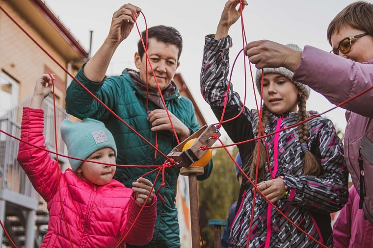 В Тюмени стартовал проект "Семья Героя" для жен мобилизованных и военных