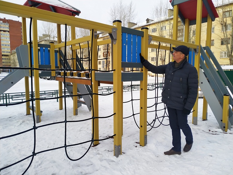 Приходят с детьми из соседних домов: как благоустроили дворы в Восточном округе Тюмени