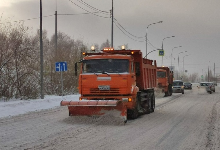 Тюменским квартальным поручили усилить контроль за уборкой снега