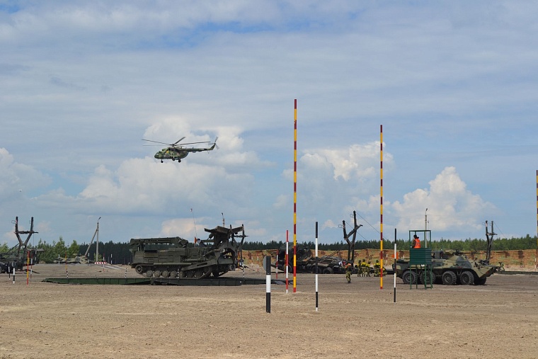 АрМИ-2017: инженерный биатлон