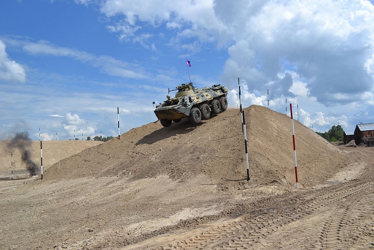 АрМИ-2017: инженерный биатлон