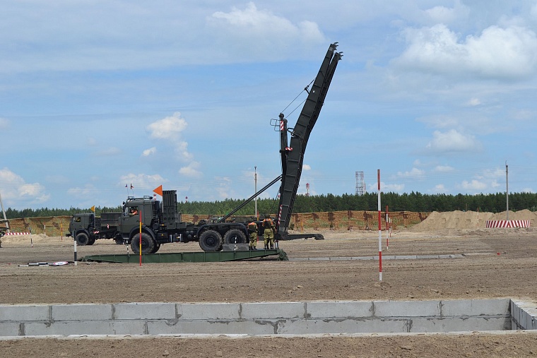 АрМИ-2017: инженерный биатлон