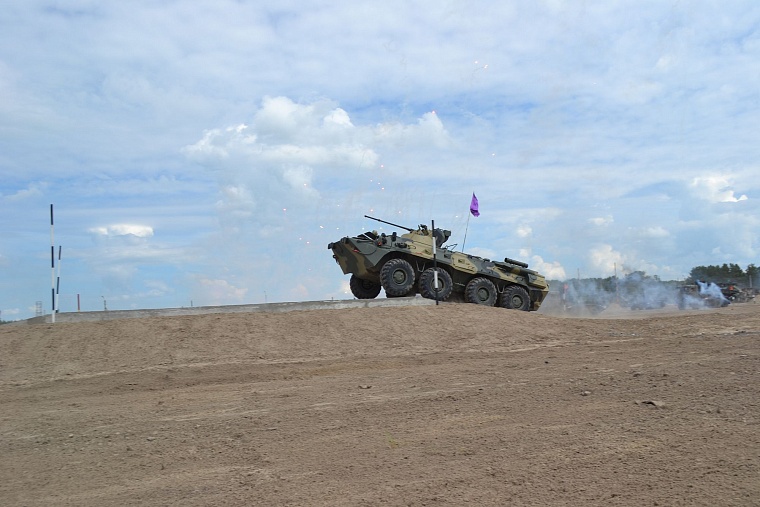 АрМИ-2017: инженерный биатлон