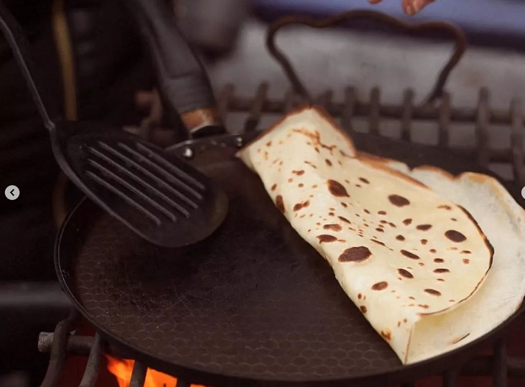 Прощание с зимой, сжигание чучела и вкусные блины: как тюменцам отметить Масленицу