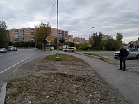 На пути в тюменскую гимназию №83 появятся тротуар и знаки «Жилая зона»