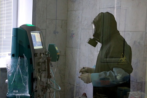 У тюменцев с тяжелыми патологиями почку временно заменяет аппарат детоксикации