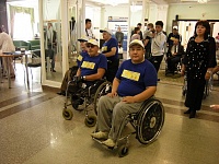 Казахстанские инвалиды решились на подвиг и ударили автопробегом по барьерам