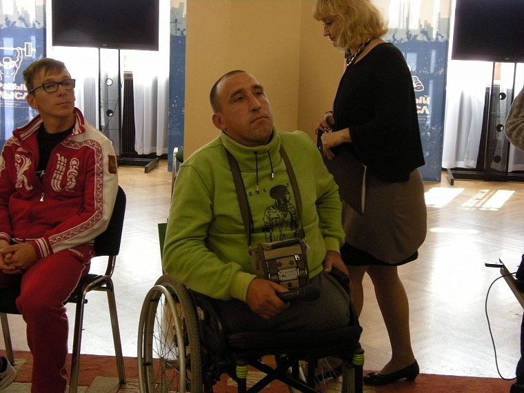 Казахстанские инвалиды решились на подвиг и ударили автопробегом по барьерам