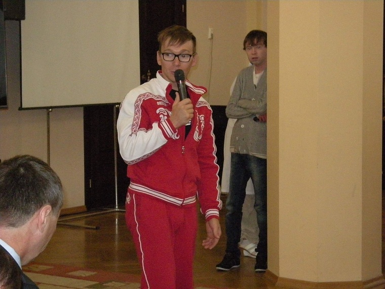 Казахстанские инвалиды решились на подвиг и ударили автопробегом по барьерам