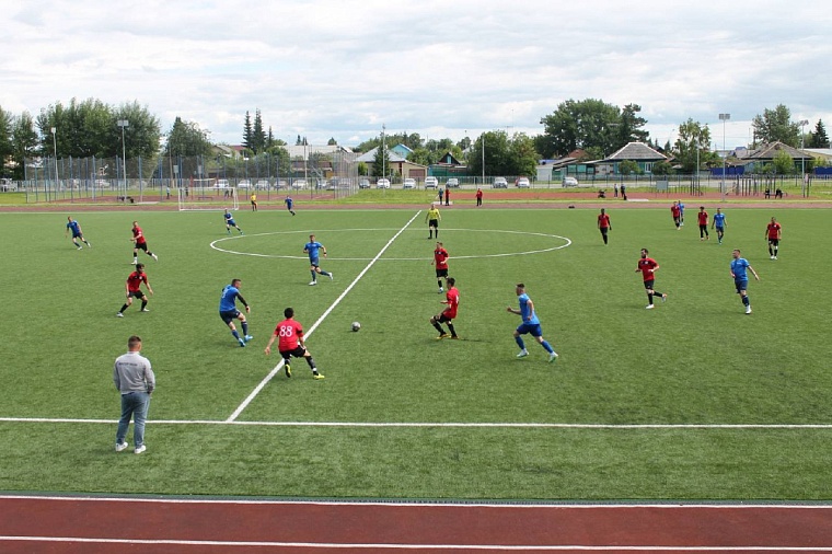 В Ялуторовске в выходные на поле выйдут футболисты старше 50