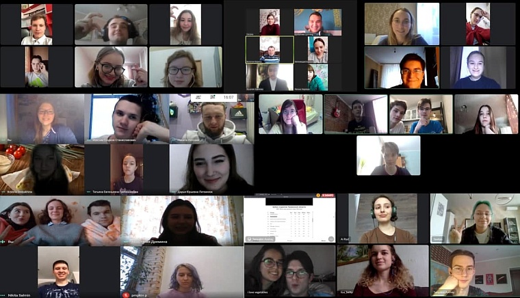 Тюменских студентов в интеллектуальном конкурсе обыграла школьная команда из Сургута