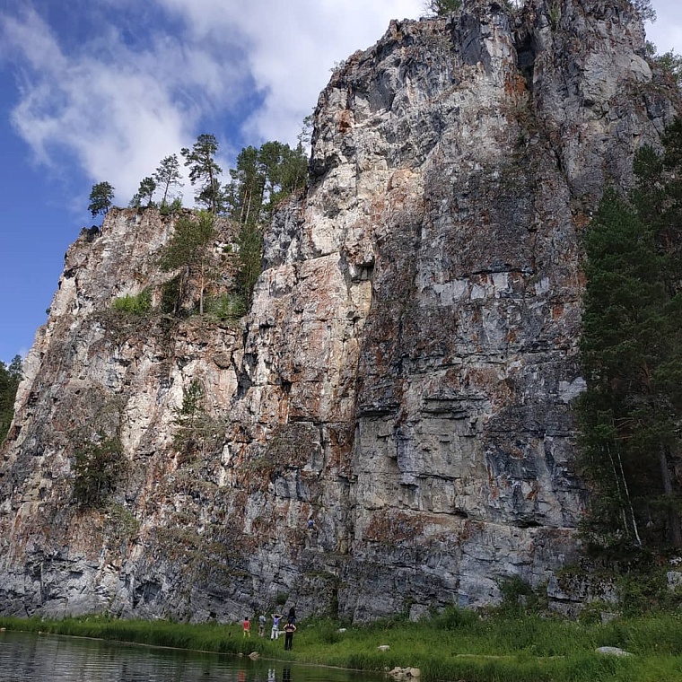 Идеи на выходные: сплав по Чусовой с литературным уклоном