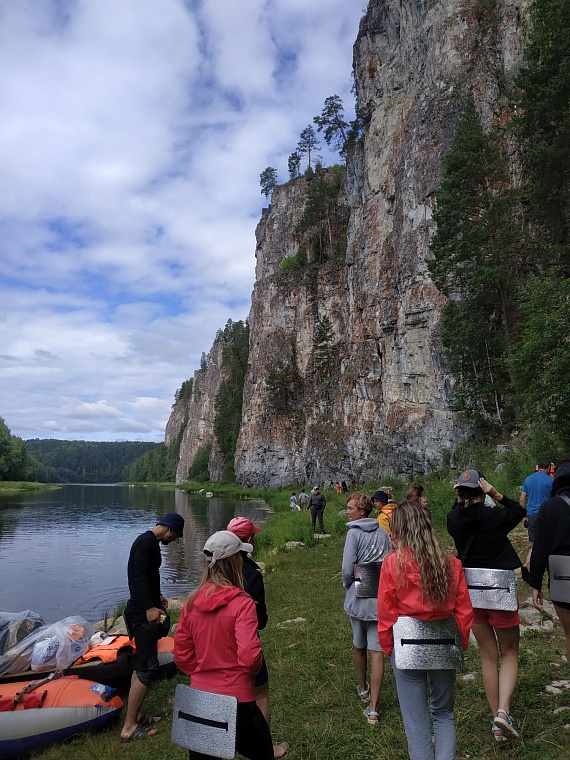 Идеи на выходные: сплав по Чусовой с литературным уклоном