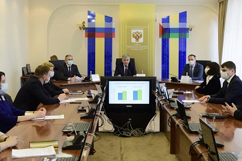 Александр Моор принял участие в работе коллегии тюменского управления Росреестра