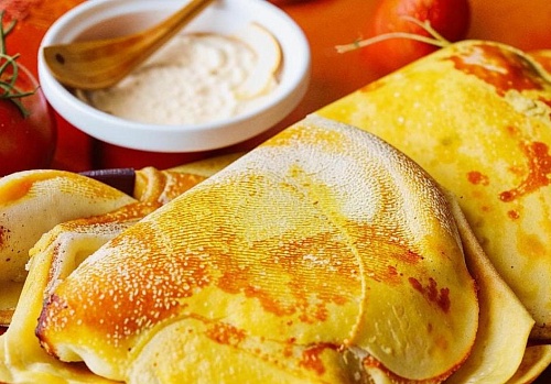 Масленица: врач рассказала о снижении калорийности блинов и полезных начинках