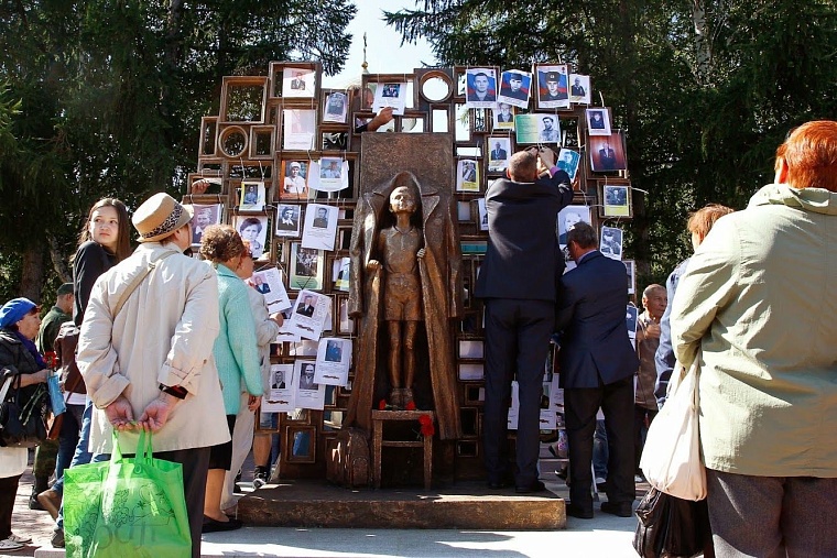 Топ-10 новых памятников Тюмени