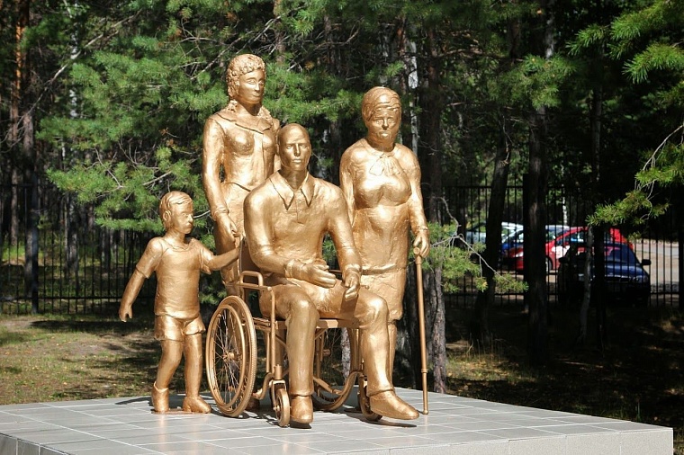 Топ-10 новых памятников Тюмени