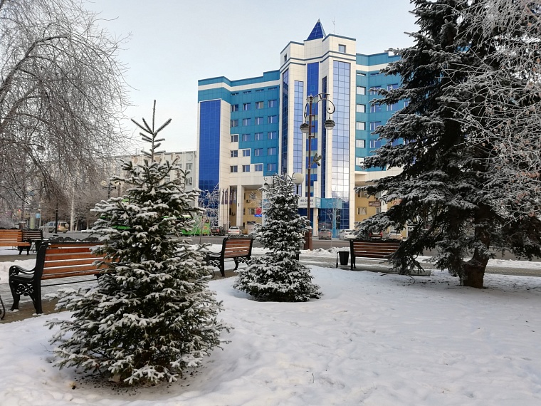 В Тюмени на выходных потеплеет, но сохранится сильный ветер