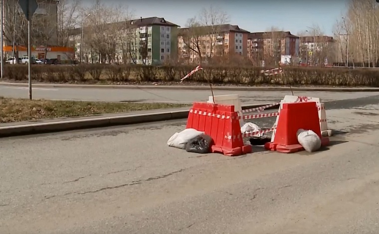 Яма на яме! Тюменцы жалуются на качество городских дорог