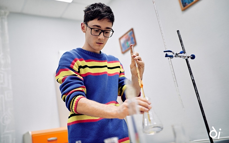 Учебно-научные школы ТюмГУ «‎Diстанциум» объединили более десяти тысяч участников из разных уголков страны