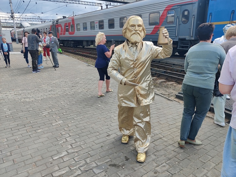 Дмитрий Иванович, наше почтение