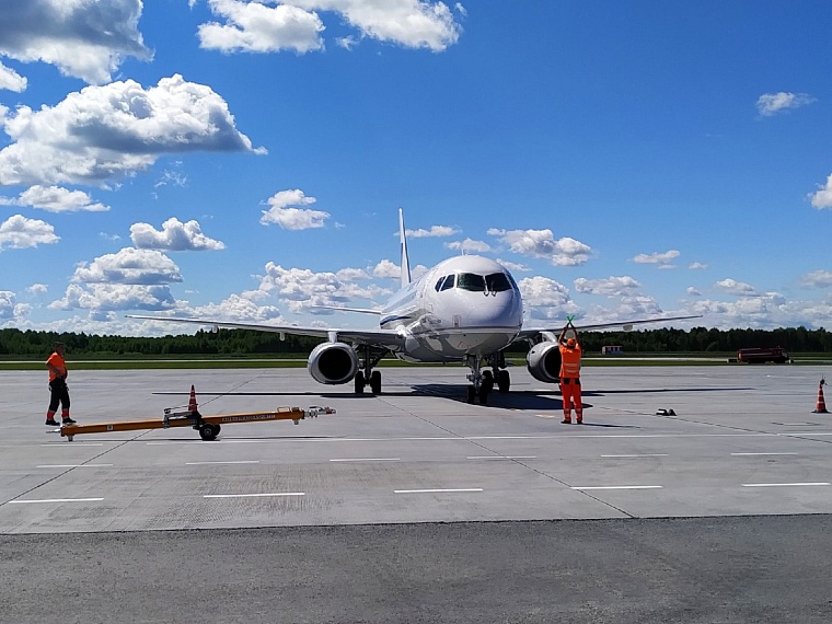 Тобольский аэропорт Ремезов отправил в полет свыше 30 000 человек