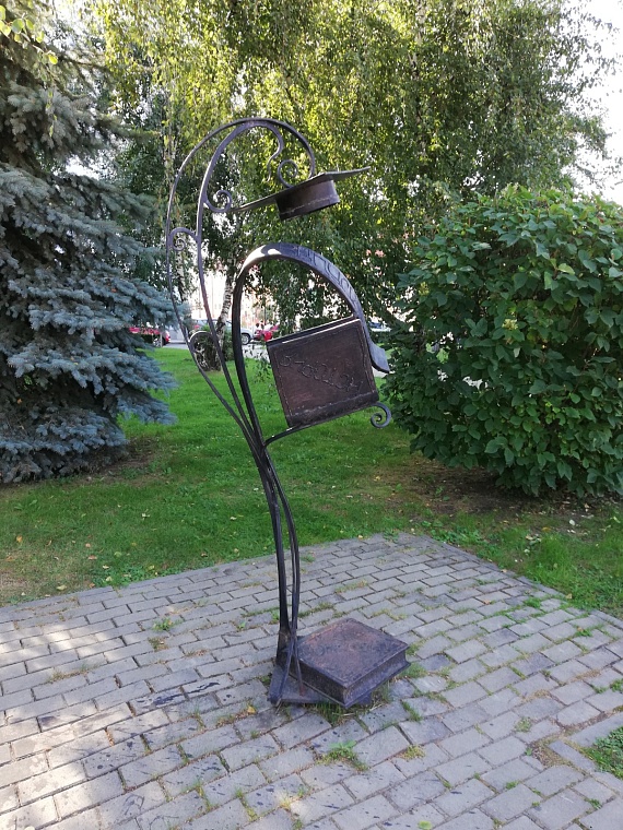 Учебники, шезлонги, катки: студенческие места в Тюмени