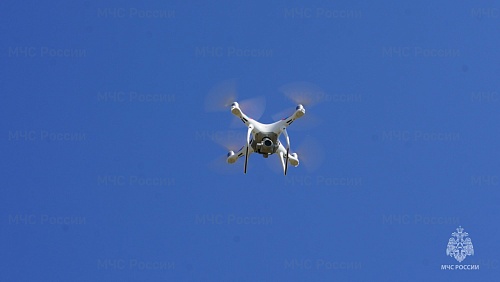 В Тюмени за отдыхающими у воды следят беспилотники