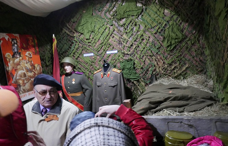 Агитпоезд привез в Тюмень 12 томов о войне и ощущение праздника Победы