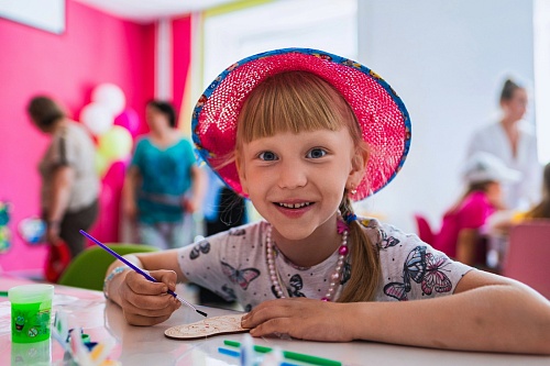 В Уватском районе при поддержке «Газпромнефть-Хантоса» открылось игровое семейное пространство