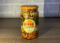 Орехи в меду. Как тюменский самозанятый продвигает семейный бренд