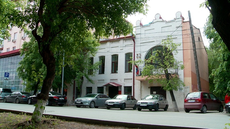 Первые гостиницы Тюмени: от крестьянских полатей до шика в номерах