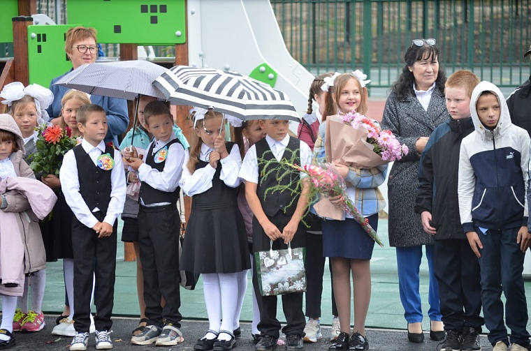 В Упоровском районе открыли новую школу, построенную взамен деревянной